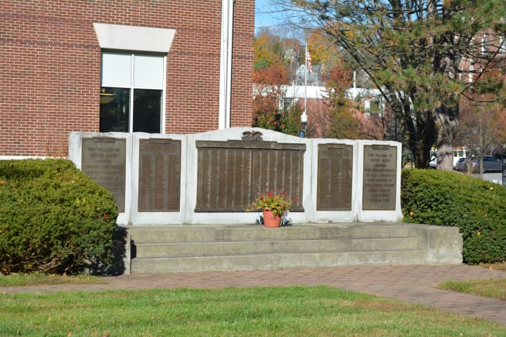 Mount Kisco&#x27;s Veterans Day observance will be at The Veterans War Memorial.