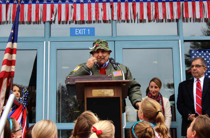 Squeo introducing the students to a &#x27;boonie&#x27; cap.