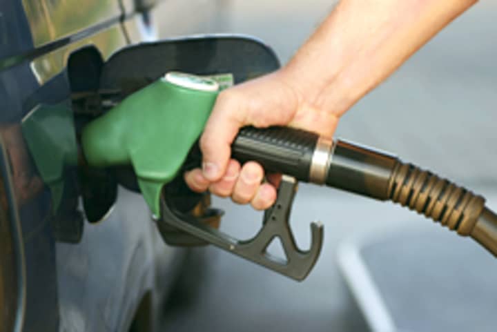 Before the weekend begins, find out where the best gas prices are in the Armonk and White Plains areas, courtesy of gasbuddy.com and Daily Voice.