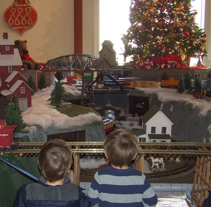There will be extended hours for the annual Holiday Express Train Show through the holidays.