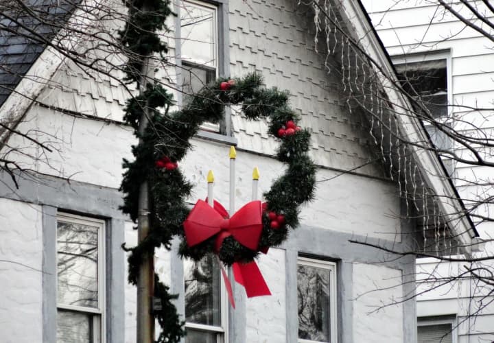 See what&#x27;s open and closed in Mount Pleasant for Christmas. 
