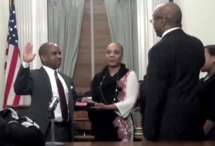 Mount Vernon City Council President Marcus Griffith is sworn into his new position.