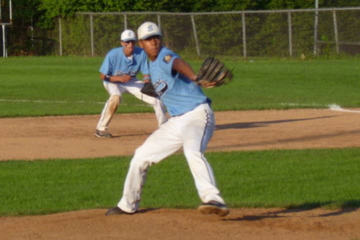 Stamford&#x27;s Randy Polonia has verbally committed to play baseball at the University of Connecticut.