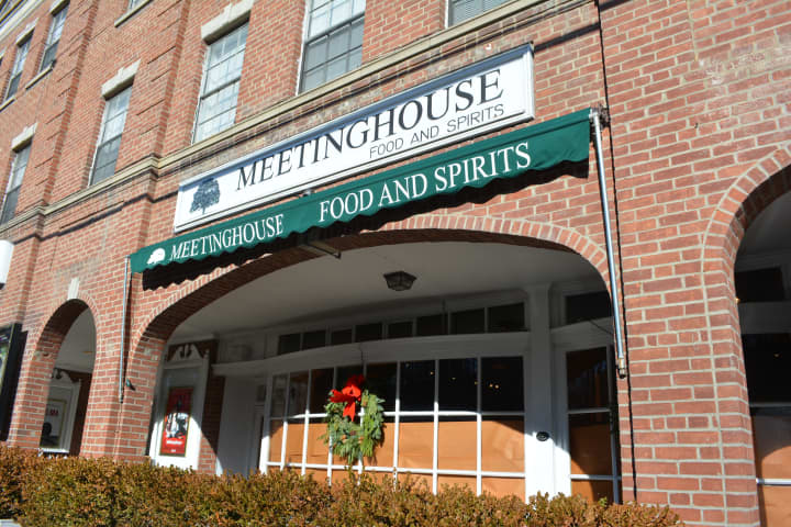 Meetinghouse Food and Spirits, which is under new ownership, has closed and will reopen as Bedford 234.