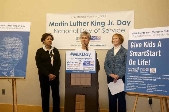Left to right: Dothlyn Dennis of Volunteer New York!, Executive Director Alisa Kesten, United Way of Westchester and Putnam CEO Alana Sweeny kick off Martin Luther King Day in Yonkers.