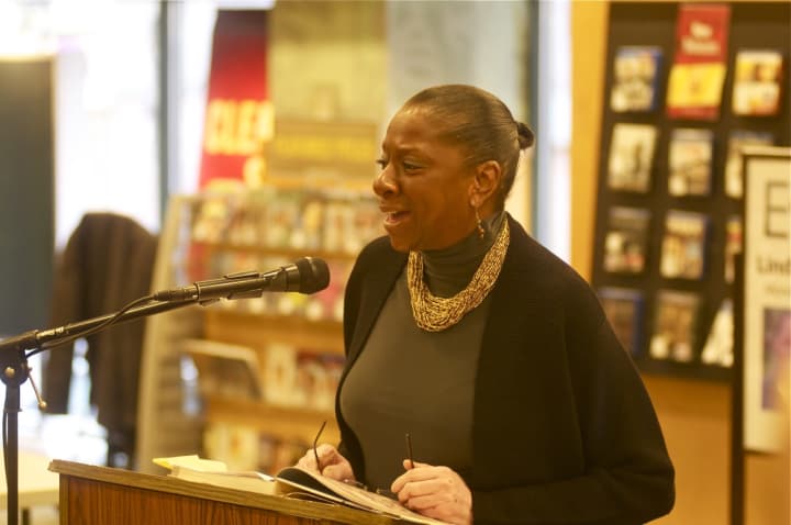 Author Linda Tarrant-Reid addresses the crowd at Barnes and Noble on Martin Luther King Day.