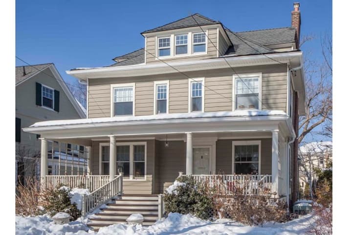 7 Hobart St in Bronxville, NY. Sold by Houlihan &amp; O&#x27;Malley in 2014.