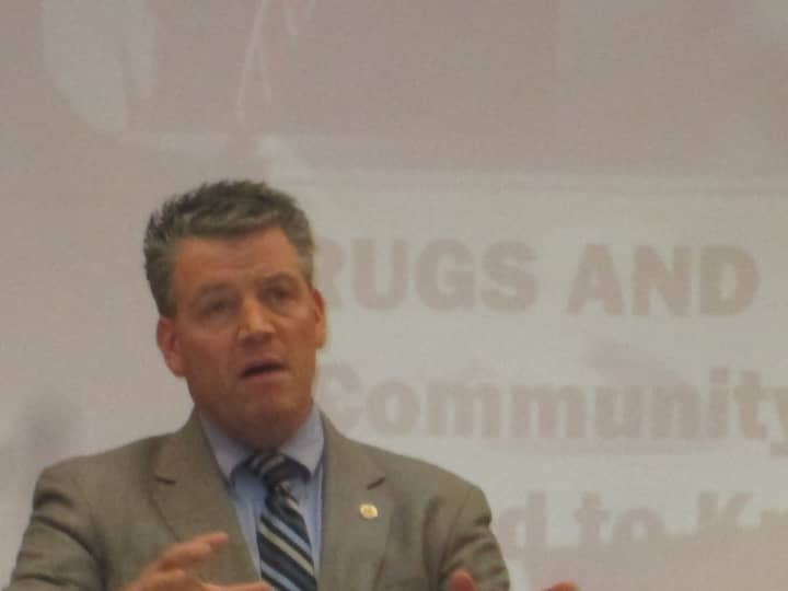 Sen. Terrence Murphy hosting a forum on heroin in Valhalla. 