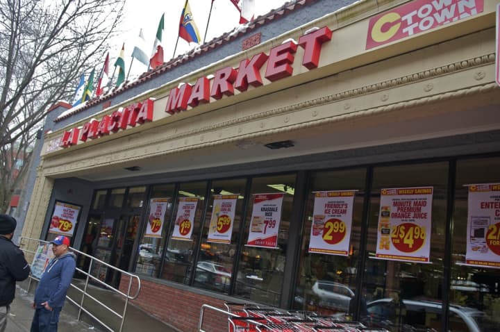 La Placita Market in Peekskill was busy Sunday as shoppers prepared for the expected snowfall.