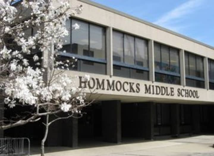 A graffiti-style bomb threat was discovered in a boys bathroom at Hommocks Middle School in Mamaroneck Tuesday, leading officials to cancel the schools afternoon and evening activities, according to lohud.com.