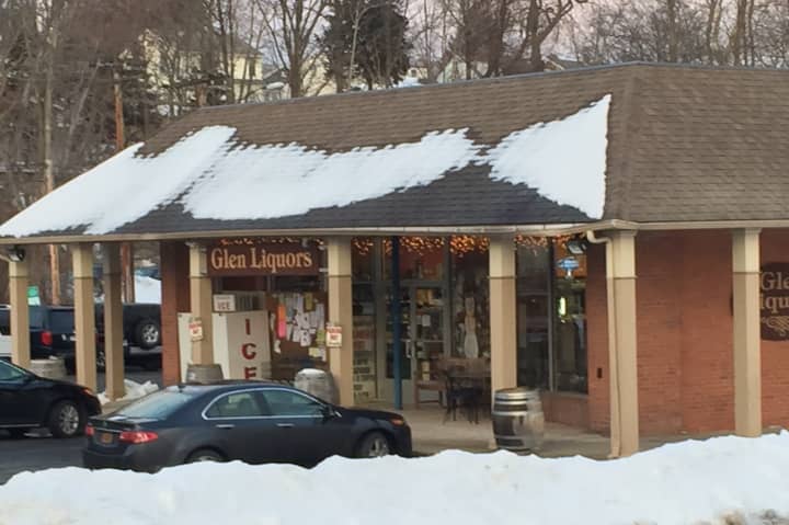 The owners of Glen Liquors in Darien said they&#x27;re in favor of lowering the drinking age, but not all liquor store operators in town were so sure.