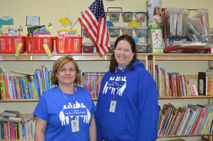 Parent coach Angelina Stojakovic and Loren Daly, coordinator of the Family Learning Center, are reminding parents to sign up their kids for kindergarten. 