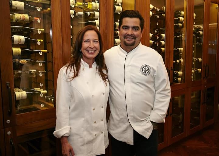 Honored chefs Debra Ponzek and Aarón Sánchez