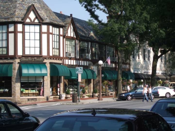 Bronxville burglar alarm permit renewals can be paid for by credit card online or by check. 