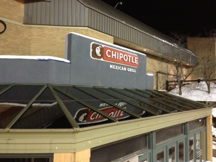The Darien Northbound Service Plaza welcomes new restaurant Chipotle Mexican Grill.