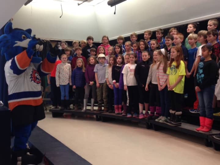 Storm the Sound Tiger sings with the kids at Darien&#x27;s Ox Ridge School. 