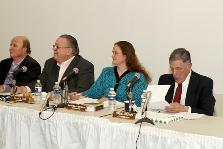 The electors of Third Taxing District recently held their annual meeting at the Marvin Community Room in East Norwalk.
