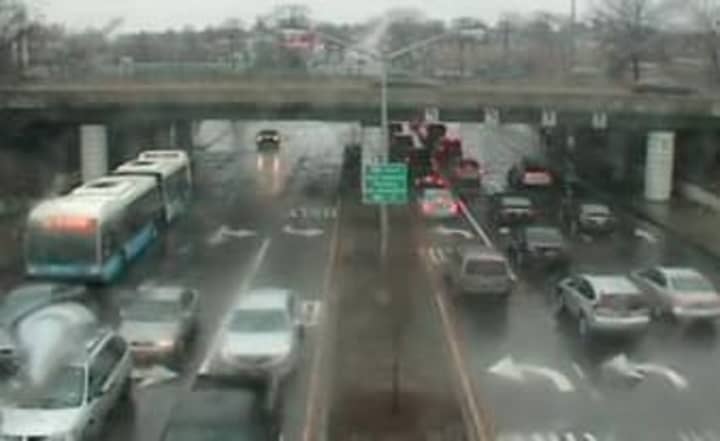 A look at conditions on I-95 at Bartow Avenue near the Bronx-Westchester border Tuesday afternoon.