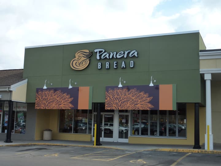 Panera Bread hopes to eliminate several artificial ingredients from its menu by the end of 2016. 