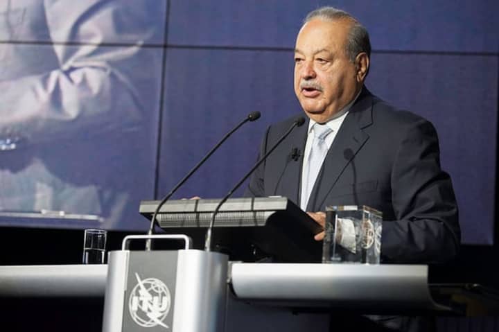 Carlos Slim, speaking at a 2014 conference. The photo is available under a Creative Commons license: https://creativecommons.org/licenses/by/2.0