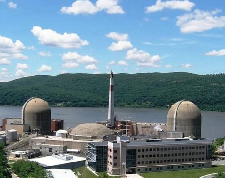Unit 3 of Entergys Indian Point Energy Center in Buchanan will be shutdown for maintenance purposes starting Friday.