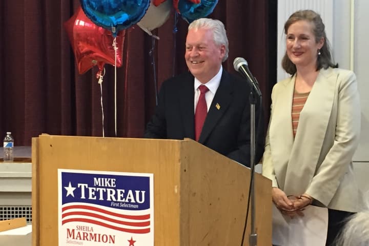 Fairfield man asks town to vote for First Selectman Mike Tetreau and Selectman Sheila Marmion.