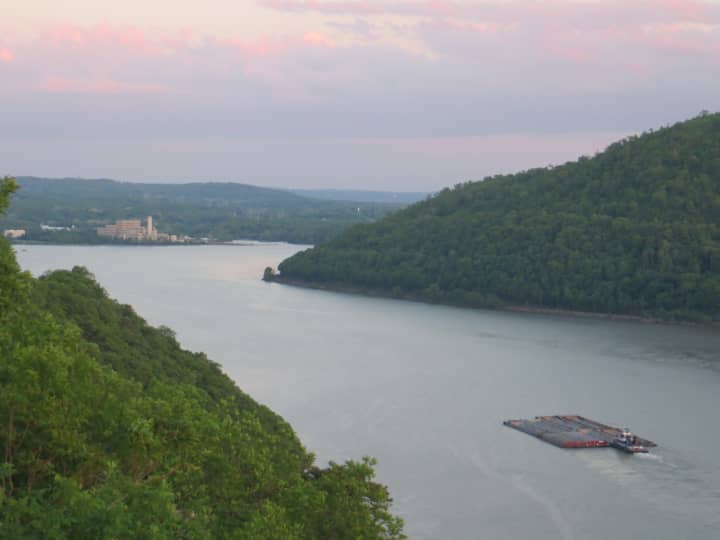 The barge heading toward Charles Point, Peekskill, on the Hudson River.