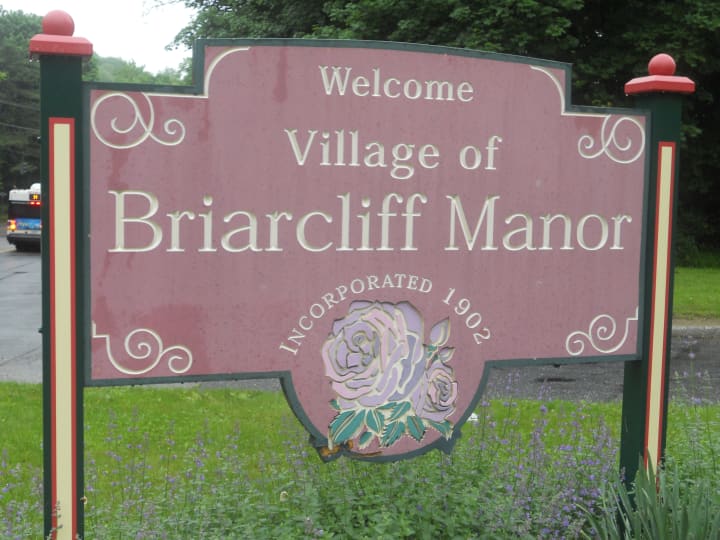 Tax payments top the manager&#x27;s report for the Village of Briarcliff Manor