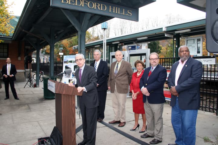 Metro-North President Howard Permut spoke Friday about enhancements to the Bedford Hills station. In the background (from left): Jim Blair, Bob Bickford, Lee Roberts, Bill Henderson and Chris Silvera.