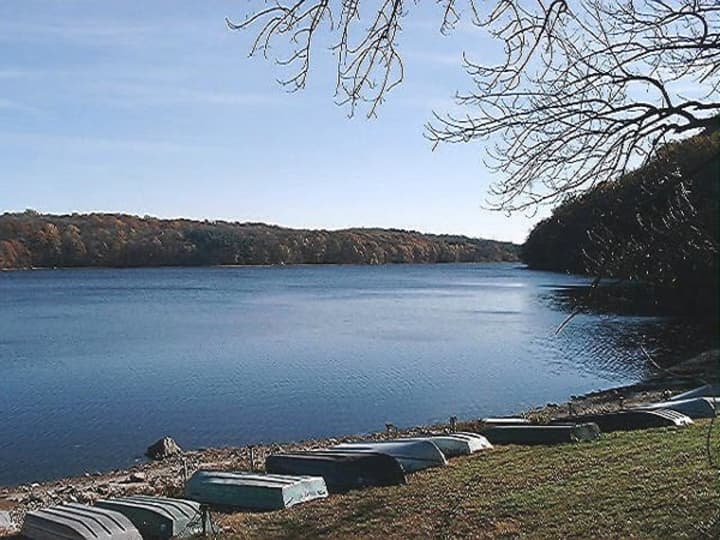 Residents from Mount Kisco, Bedford and Armonk will help clear debris along Byram Lake.