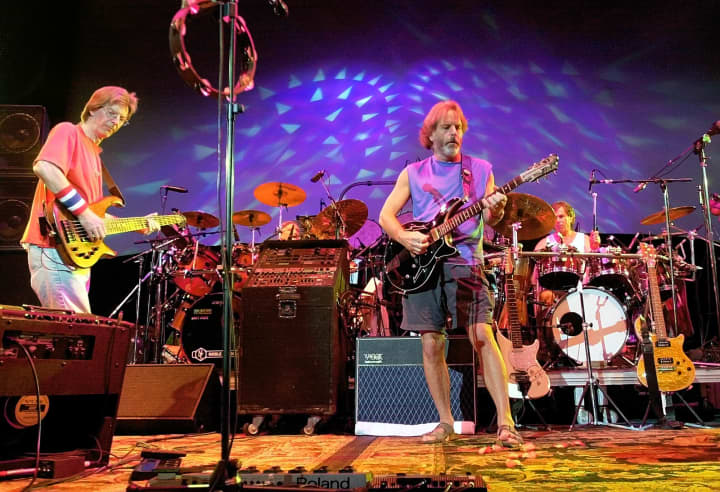 &quot;Fare Thee Well: Celebrating 50 Years of Grateful Dead&quot; will be simulcast July 3 at Ridgefield Playhouse.