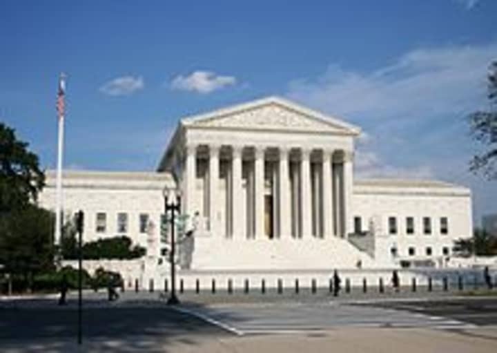 The Supreme Court ruled 5-4 in favor of same sex marriage on Friday. 