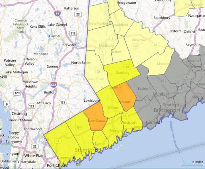 More than 300 Darien customers were without power Tuesday morning. 