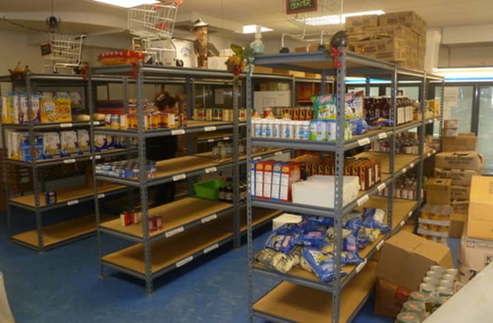 Port Chester Police PBA will be holding its Second Annual Food Drive at Costco in Port Chester on Saturday to re-fill local food pantries.