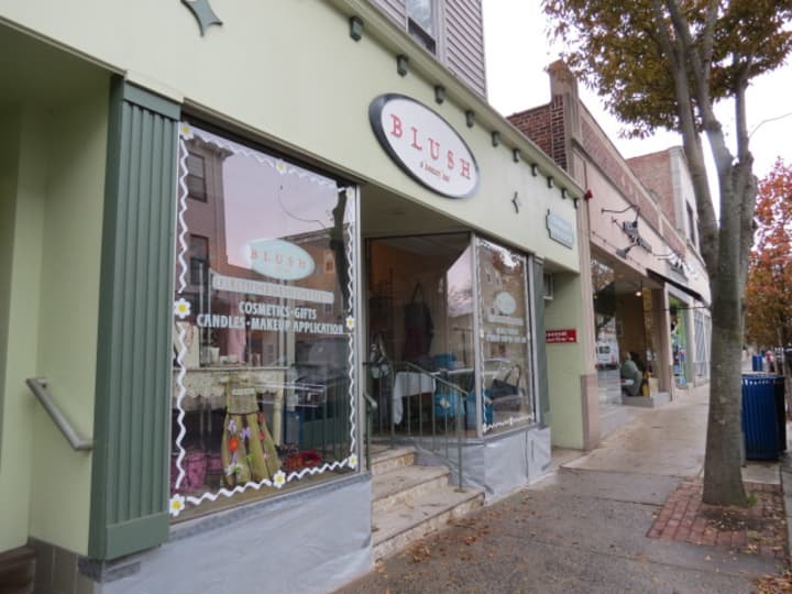 Blush Beauty Bar can expect to get &quot;mobbed&quot; by shoppers on Tuesday as part of a local effort to support Rye businesses. 