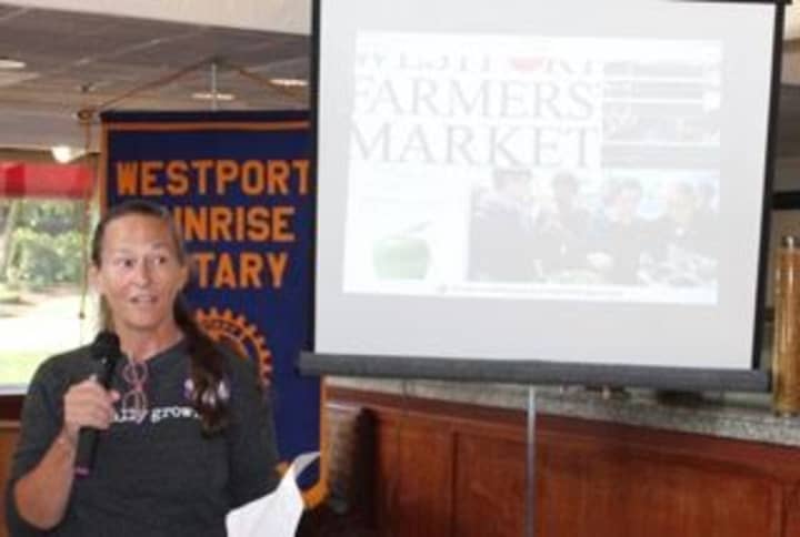 Susan Lloyd thanks the Westport Sunrise Rotary.