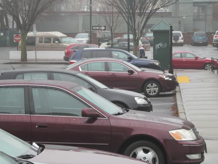 New Rochelle is offering two free hours of parking until Dec. 31. 