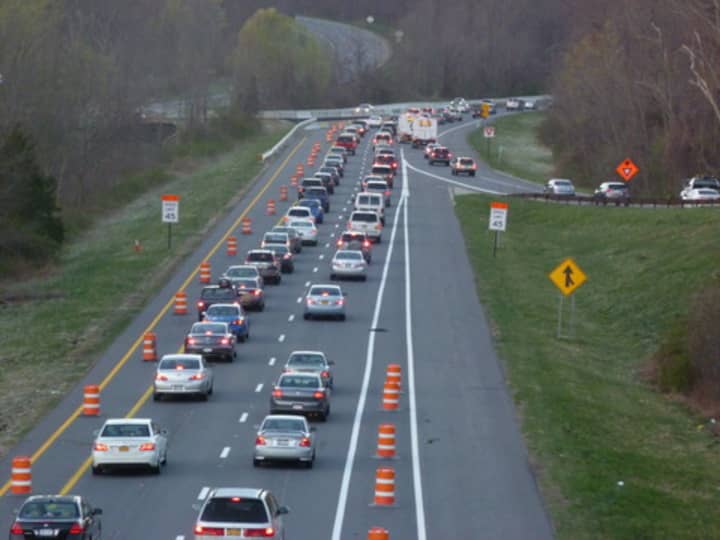 A serious multi-vehicle accident is causing delays early Monday evening on the northbound Taconic State Parkway.