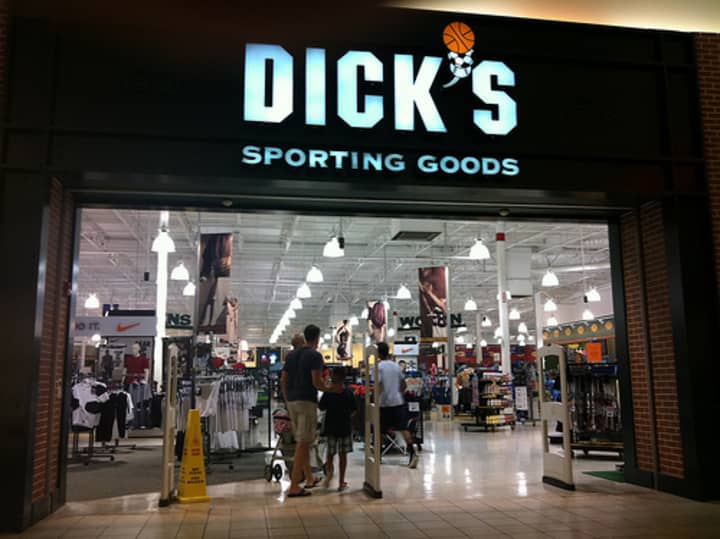 Dick&#x27;s Sporting Goods has removed all guns from its Danbury store after the Newtown shooting.