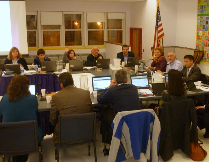 The Katonah-Lewisboro School Board will form a committee to examine the most efficient way to utilize its buildings.