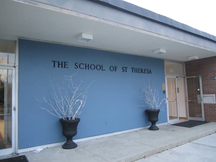 A Briarcliff Manor group is set to make a presentation Tuesday to convince the Archdiocese of New York to save St. Theresa Elementary School. 