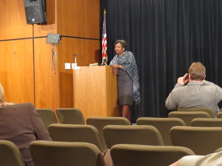 State Sen. Andrea Stewart-Cousins speaks about mandates at the Scarsdale Forum membership meeting. 