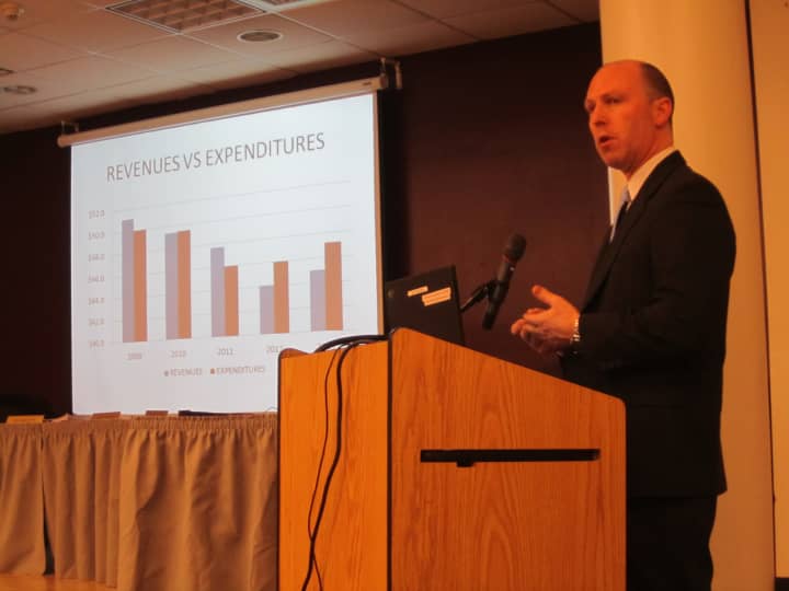 Briarcliff school district Assistant Superintendent Stuart Mattey gives a budget presentation Monday evening in Briarcliff Manor.