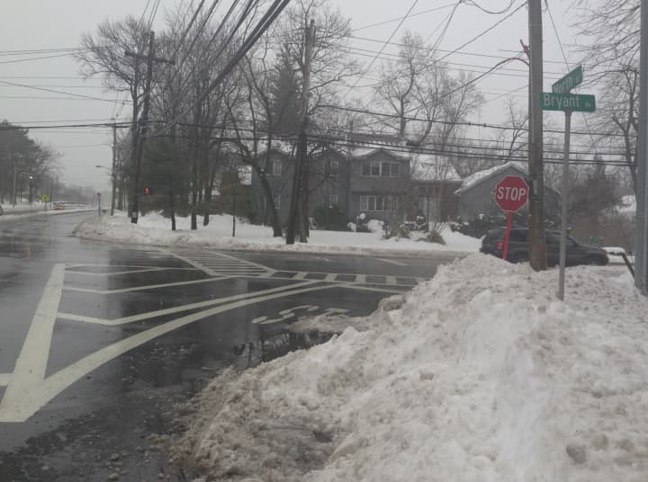 The sidewalk on the corner of Bryant Avenue and North Street was not shoveled, concerning at least one White Plains parent.