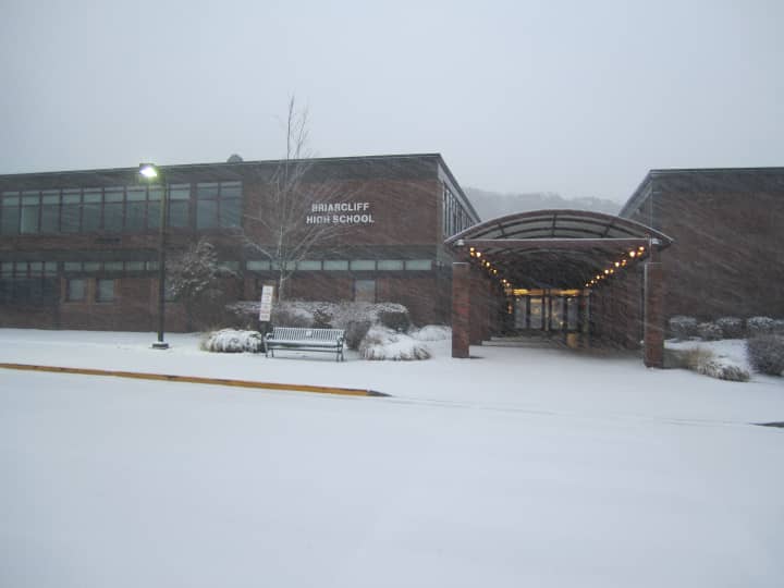 The Briarcliff Manor School District has a plan in case more storms threaten school closings this winter. 