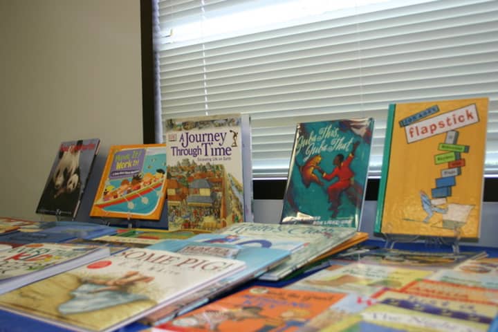 Storytimes for infants and toddlers are offered at Scarsdale Library this fall.