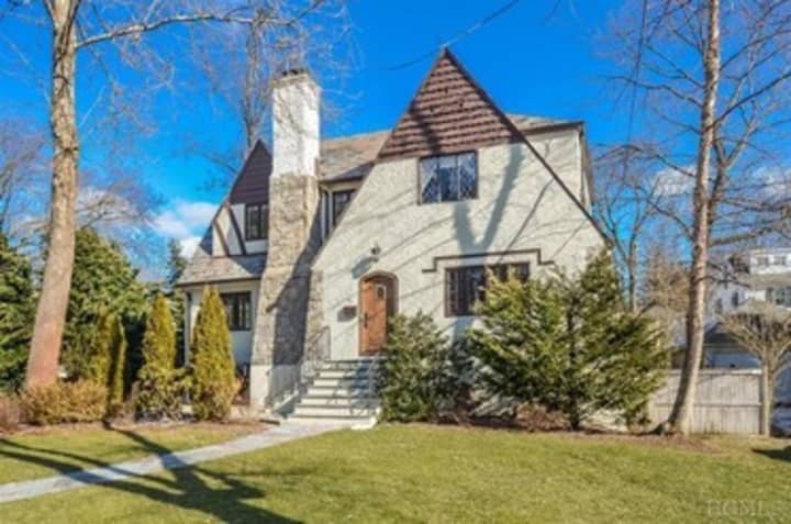 There are a number of open houses in Mamaroneck and Larchmont this weekend.