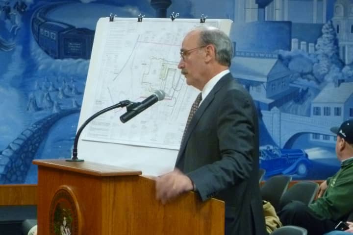Greenwich attorney Thomas Heagney speaks to the Greenwich Planning and Zoning Commission at a January meeting. Greenwich Reform Synagogue purchased property on April 11 for its proposed new synagogue with Heagney as its trustee.