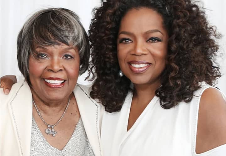Oprah with her mom, Vernita Lee.