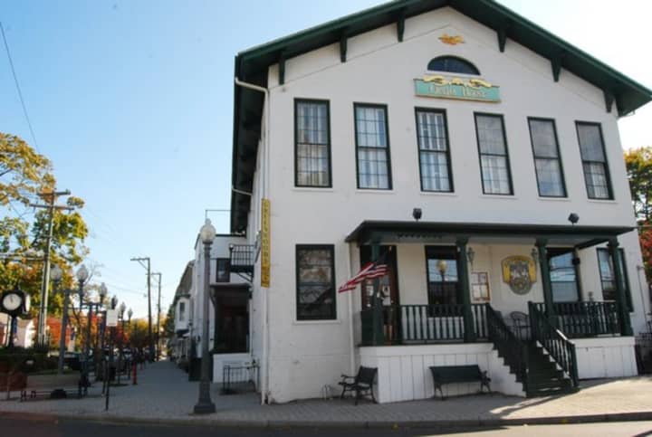 Greenwood&#x27;s Grille, located downtown in the Bethel Opera House, will close for good at the end of Wednesday.